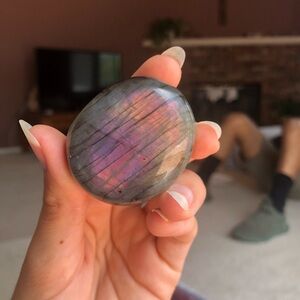 Pink/purple flash labradorite